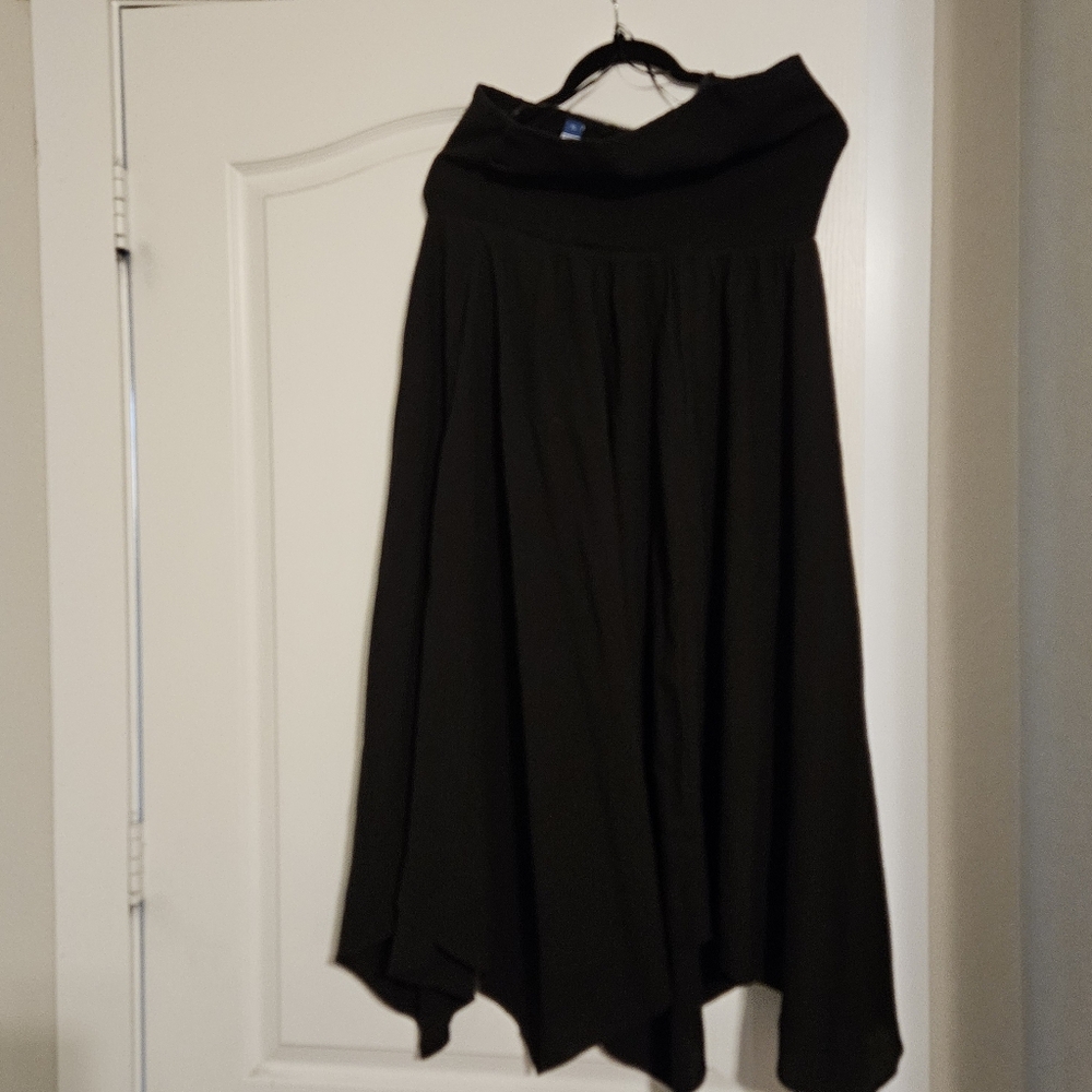 Old Navy smocked halter neck dress with hankerchief bottom XL...BRAND NEW